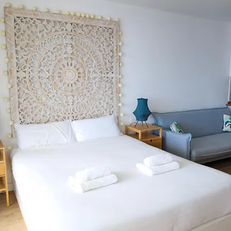 Cosy Sea View Free Wifi